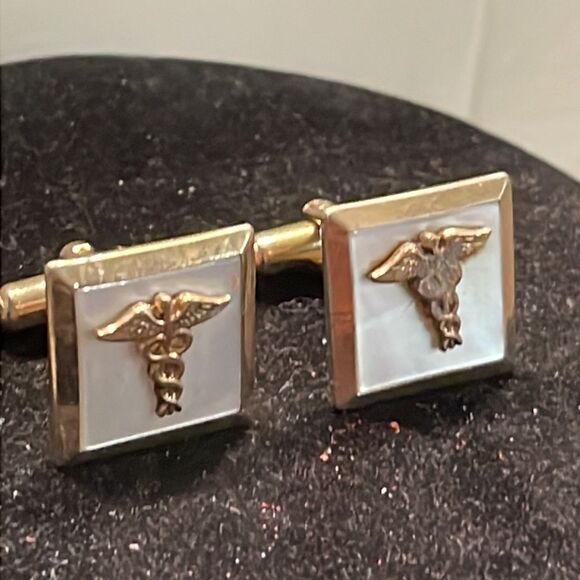 Vintage-1950s-1” square gold/silver tone Caduceus medical bullet back cuff links - Picture 6 of 14